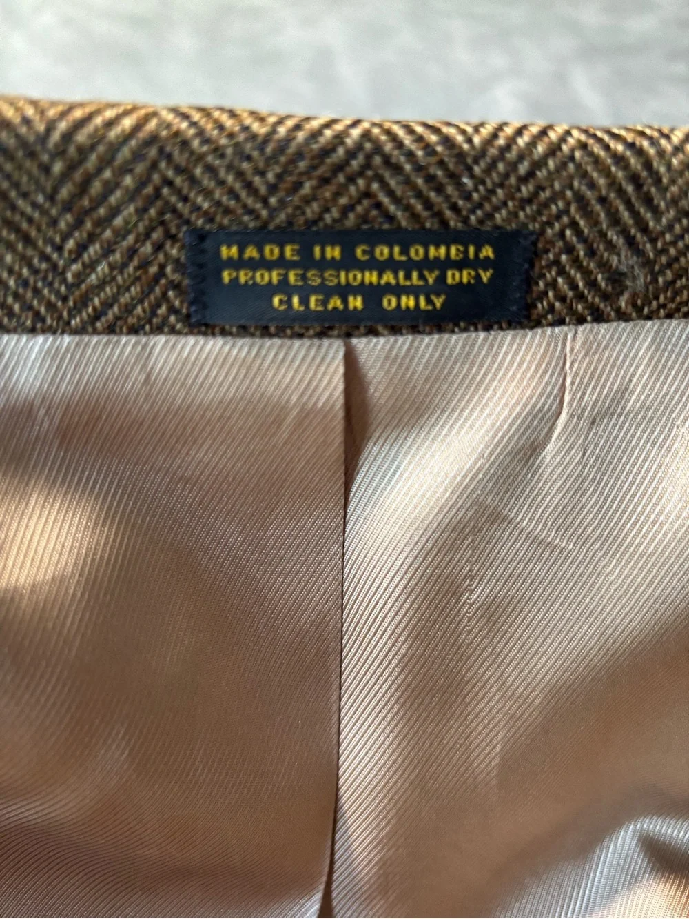 Oscar de la Renta Brown Herringbone Sport Coat